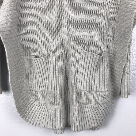Alya Women’s Grey Poncho Sweater Size S/M - Picture 2 of 7